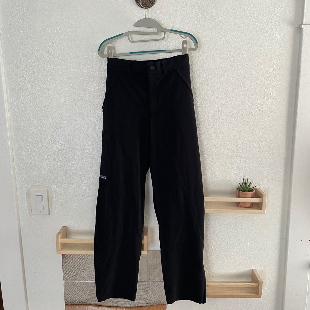 Patagonia Guide Pants Womens 10 Black Softshell Hiking Outdoor